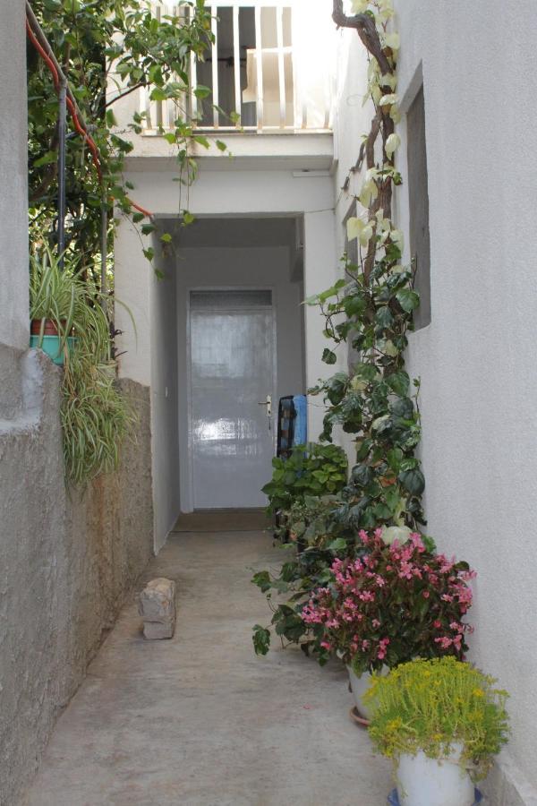 בוגומוליה Seaside Secluded Apartments Cove Smokvina, Hvar - 4036 מראה חיצוני תמונה