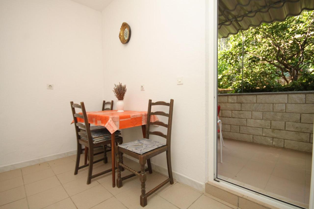 בוגומוליה Seaside Secluded Apartments Cove Smokvina, Hvar - 4036 מראה חיצוני תמונה